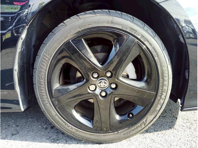 プリウス Sツーリングセレクション【4WD】【走行19.605キロ】 【黒皮シート】【純正9インチSDナビ】【BT接続/バックカメラ/CD/DVD再生/フルセグ/】【電動シート】【シートヒーター】【オートLEDライト】【純正アルミ】【プッシュスタート&スマートキー】(32枚目)