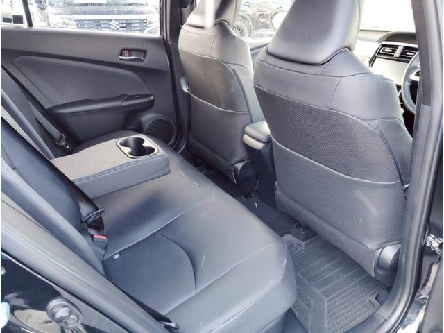 プリウス Sツーリングセレクション【4WD】【走行19.605キロ】 【黒皮シート】【純正9インチSDナビ】【BT接続/バックカメラ/CD/DVD再生/フルセグ/】【電動シート】【シートヒーター】【オートLEDライト】【純正アルミ】【プッシュスタート&スマートキー】(40枚目)