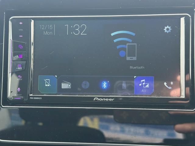イグニス ハイブリッドMV 4WD 純正ディスプレイオーディオ Bluetooth 衝突軽減システム&車線逸脱警告 ダウンヒルアシスト グリップコントロール LEDヘッドライト フォグランプ オートA/C プッシュスタート(8枚目)