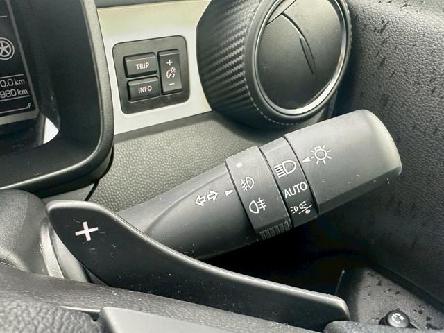 イグニス ハイブリッドMV 4WD 純正ディスプレイオーディオ Bluetooth 衝突軽減システム&車線逸脱警告 ダウンヒルアシスト グリップコントロール LEDヘッドライト フォグランプ オートA/C プッシュスタート(15枚目)