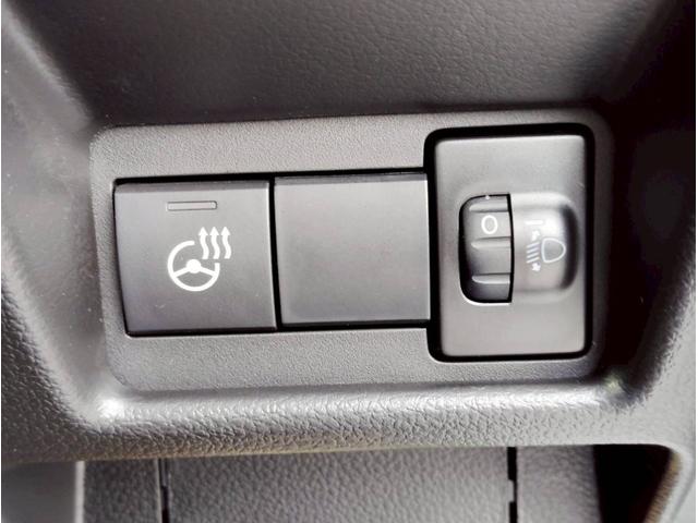 スペーシアカスタム ハイブリッドＸＳターボ【４ＷＤ】【届出済未使用車】　【全方位カメラ】スズキコネクト９型ナビ　衝突軽減＆車線逸脱警告　両側電動スライドドア　ハーフレザーシート＆シートヒーター　ＬＥＤライト　追従クルコン　地デジ　ＢＴオーディオ　保証書（12枚目）