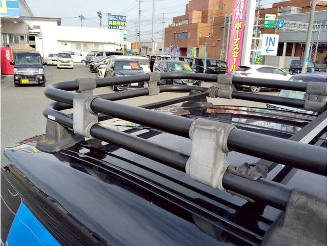 ＦＪクルーザー カラーパッケージ　４ＷＤ　寒冷地仕様　カロッテェリアナビ　フルセグ　バックカメラ＆Ｂｌｕｅｔｏｏｔｈ＆ＣＤ／ＤＶＤ再生　ＥＴＣ　クルーズコントロール　コーナーセンサー　ルーフレール　バックフォグ　禁煙車　取説＆保証書（20枚目）