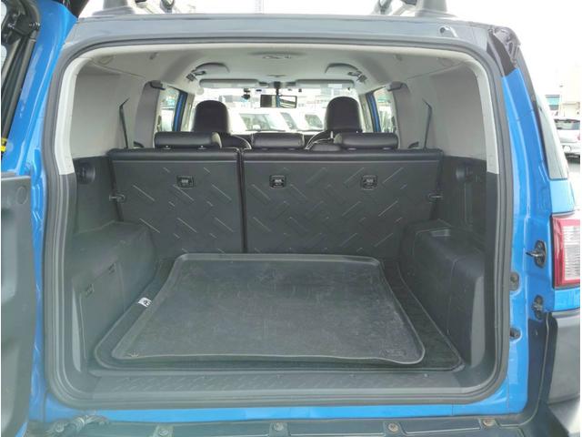 ＦＪクルーザー カラーパッケージ　４ＷＤ　寒冷地仕様　カロッテェリアナビ　フルセグ　バックカメラ＆Ｂｌｕｅｔｏｏｔｈ＆ＣＤ／ＤＶＤ再生　ＥＴＣ　クルーズコントロール　コーナーセンサー　ルーフレール　バックフォグ　禁煙車　取説＆保証書（40枚目）