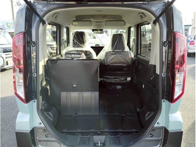 スペーシアギア ハイブリッドＸＺ　ターボ　４ＷＤ　届出済未使用車／全方位モニター付９型ナビ／スズキセーフティサポート／衝突軽減システム／車線逸脱警告／追従クルコン／両側電動スライド／ＬＥＤヘッドライト／パドルシフト／フルセグＴＶ／ＢＴ／シートヒーター（45枚目）