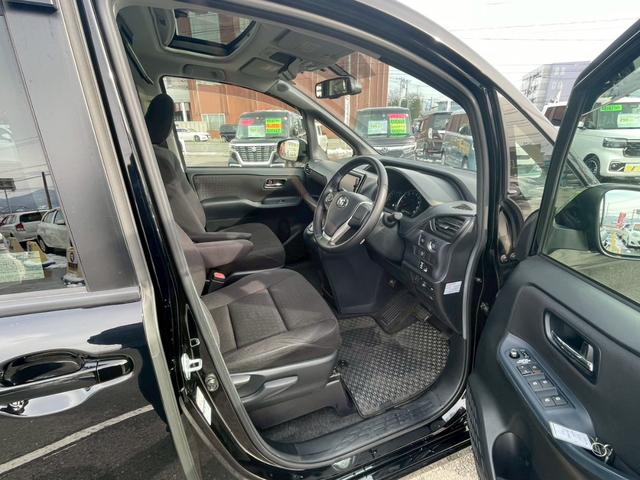 ヴォクシー Ｖ　４ＷＤ　東京仕入れ　サンルーフ　フリップダウンモニター　フルセグＳＤナビ　Ｂｌｕｅｔｏｏｔｈ　ＣＤ／ＤＶＤ再生　クルーズコントロール　ＬＥＤヘッドライト　フォグランプ　スマートキー＆プッシュスタート（33枚目）