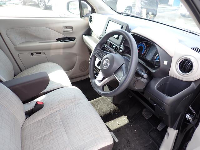 デイズ Ｘ　４ＷＤ　ナビ　フルセグ　ＣＤ　ＤＶＤ　Ｂｌｕｅｔｏｏｔｈ　　前ドラレコ　ＥＴＣ　シートヒーター（7枚目）