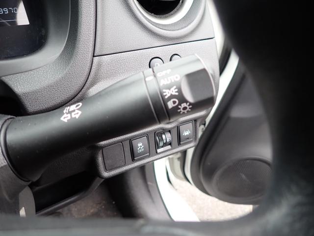 ノート ｅ－パワー　Ｂ　ＦＯＵＲ　４ＷＤ　ＣＤ　ＤＶＤ　Ｂカメラ　ＢＴ　レーダーサポート　オートライト　切替４ＷＤ　デジタルインナーミラー　全方位カメラ（14枚目）