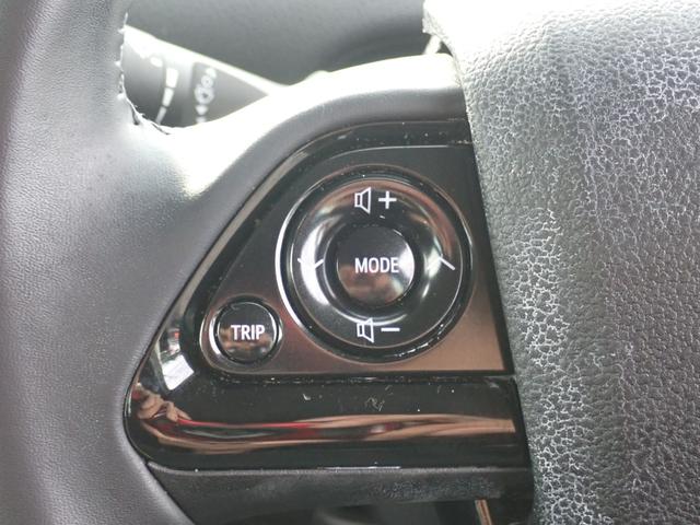 プリウス Ｓ　４ＷＤ　ナビ　Ｂｌｕｅｔｏｏｔｈ　Ｂカメラ　オートライト　ＥＴＣ　フォグライト　ステアリングリモコン　クルコン　トヨタセーフティセンス（14枚目）