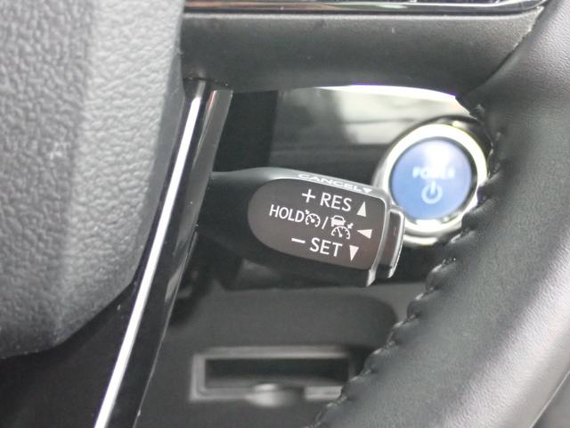 プリウス Ｓ　４ＷＤ　ナビ　Ｂｌｕｅｔｏｏｔｈ　Ｂカメラ　オートライト　ＥＴＣ　フォグライト　ステアリングリモコン　クルコン　トヨタセーフティセンス（16枚目）
