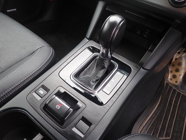 レガシィＢ４ 　４ＷＤ　ナビ　フルセグ　ＣＤ　ＤＶＤ　バックカメラ　クルコン　シートヒーター（17枚目）