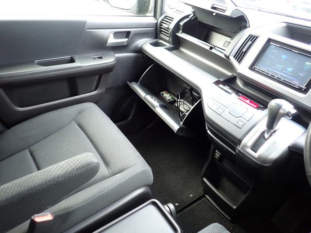 ステップワゴンスパーダ Ｚ　４ＷＤ　ナビ　フルセグ　ＣＤ　ＤＶＤ　ＢＴ　Ｂカメラ　ＥＴＣ　ドラレコ３６０℃　アイドリングストップ　両側パワースライド　フリップダウンモニター　寒冷地仕様（33枚目）