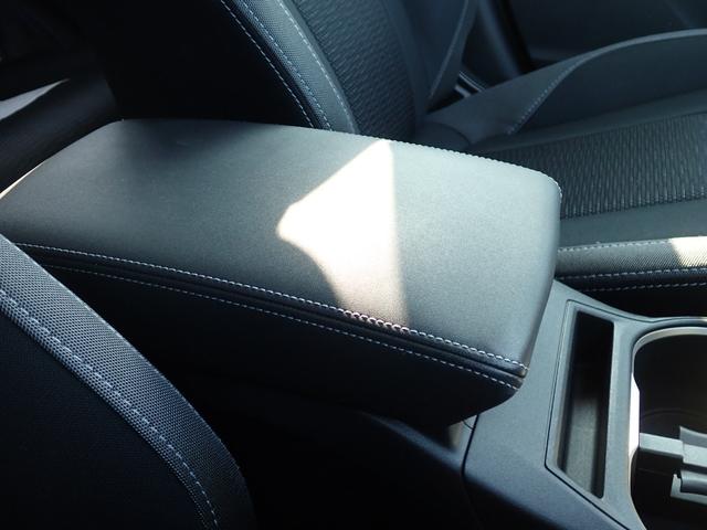 インプレッサスポーツ ２．０ｉ－Ｓアイサイト　４ＷＤ　ナビ　フルセグ　ＢＴ　ＳＤ　ＵＳＢ　Ｂカメラ　ＥＴＣ２．０　アイドリングストップ　パドルシフト　横滑り防止　車線逸脱　衝突軽減　電動パーキング（29枚目）