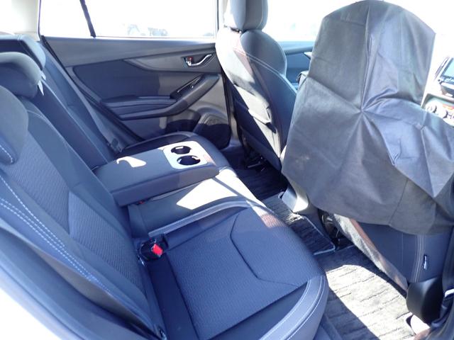 インプレッサスポーツ ２．０ｉ－Ｓアイサイト　４ＷＤ　ナビ　フルセグ　ＢＴ　ＳＤ　ＵＳＢ　Ｂカメラ　ＥＴＣ２．０　アイドリングストップ　パドルシフト　横滑り防止　車線逸脱　衝突軽減　電動パーキング（40枚目）