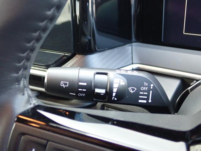 ノート ｅ－パワー　Ｘ　ＦＯＵＲ　４ＷＤ　ナビ　バックカメラ　Ｂｌｕｅｔｏｏｔｈ　ラジオ　前ドライブレコーダー　ＥＴＣ　ハンドルヒーター　オートライト　ステアリングリモコン　電動格納ミラー　キーレス　プッシュスタート（14枚目）