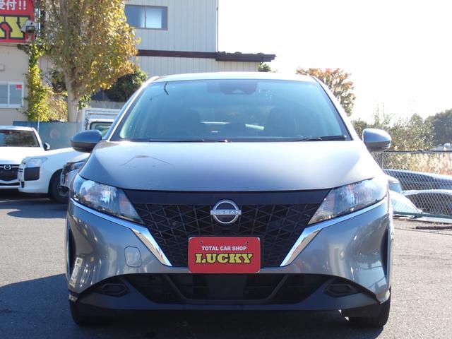 ノート Ｘ　ＦＯＵＲ　４ＷＤ　ナビ　バックカメラ　Ｂｌｕｅｔｏｏｔｈ　ラジオ　前ドライブレコーダー　ＥＴＣ　ハンドルヒーター　オートライト　ステアリングリモコン　電動格納ミラー　キーレス　プッシュスタート　シートヒーター（2枚目）