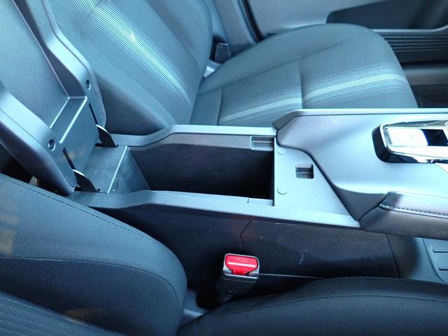 ノート Ｘ　ＦＯＵＲ　４ＷＤ　ナビ　バックカメラ　Ｂｌｕｅｔｏｏｔｈ　ラジオ　前ドライブレコーダー　ＥＴＣ　ハンドルヒーター　オートライト　ステアリングリモコン　電動格納ミラー　キーレス　プッシュスタート　シートヒーター（30枚目）