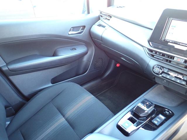 ノート Ｘ　ＦＯＵＲ　４ＷＤ　ナビ　バックカメラ　Ｂｌｕｅｔｏｏｔｈ　ラジオ　前ドライブレコーダー　ＥＴＣ　ハンドルヒーター　オートライト　ステアリングリモコン　電動格納ミラー　キーレス　プッシュスタート　シートヒーター（31枚目）