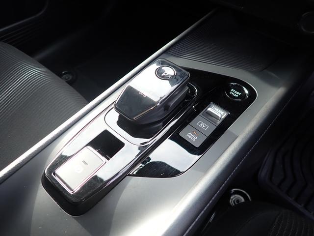 ノート 4WD ナビ BT Bカメラ 前ドラレコ ETC ステアリングヒーター シートヒーター オートライト ステリモ(24枚目)