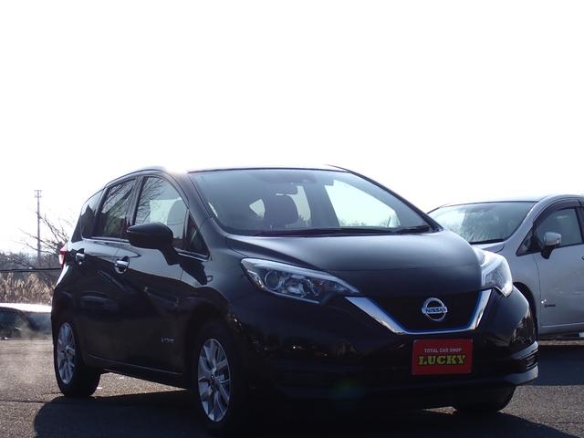 ノート ｅ－パワー　Ｘ　ＦＯＵＲ　４ＷＤ　ナビ　バックカメラ　Ｂｌｕｅｔｏｏｔｈ　ＣＤ　ＤＶＤ　前ドライブレコーダー　レーダーブレーキ　クリアランスソナー　横滑り防止　レーンキープ　オートライト　プッシュスタート（3枚目）