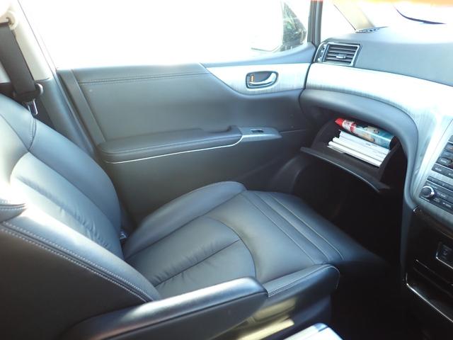 エルグランド ライダー　ブラックライン　黒本革パワーシート　ナビ　フルセグ　ＣＤ　ＤＶＤ　全方位カメラ　クルコン　前ドラレコ　両側電動　パワーバックドア　フリップダウンモニター　オットマン　パワーシート（31枚目）