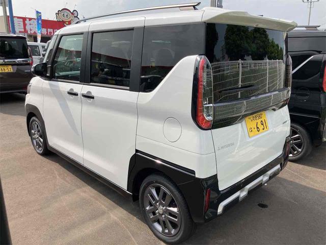 デリカミニ Ｇ　プレミアム　届け出済み未使用車　全周囲カメラ　両側電動スライドドア　クリアランスソナー　オートクルーズコントロール　オートライト　スマートキー　アイドリングストップ　電動格納ミラー　シートヒーター　ＣＶＴ　ＡＢＳ（18枚目）