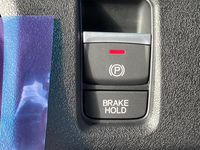 Ｎ－ＢＯＸカスタム ベースグレード　届け出済み未使用車　バックカメラ　両側スライド・片側電動　クリアランスソナー　オートクルーズコントロール　衝突被害軽減システム　オートライト　ＬＥＤヘッドランプ　スマートキー　アイドリングストップ（6枚目）