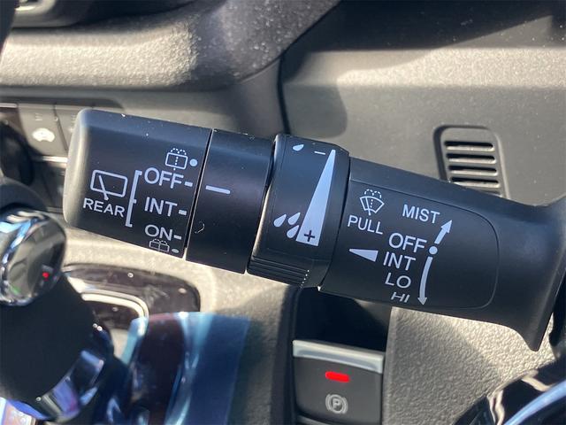 Ｎ－ＢＯＸカスタム ベースグレード　届け出済み未使用車　バックカメラ　両側スライド・片側電動　クリアランスソナー　オートクルーズコントロール　衝突被害軽減システム　オートライト　ＬＥＤヘッドランプ　スマートキー　アイドリングストップ（33枚目）