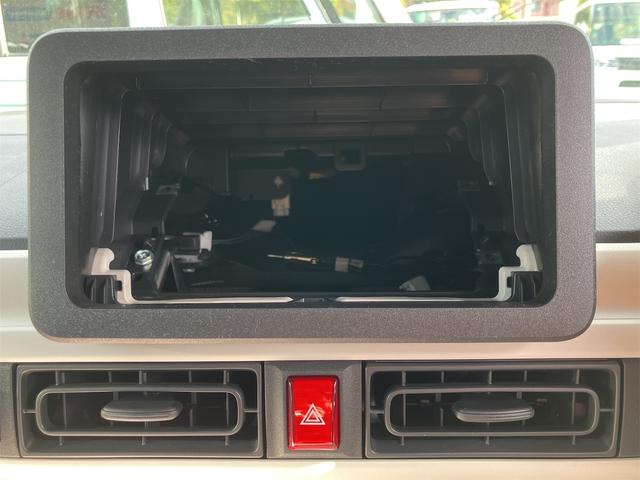 ムーヴキャンバス ストライプスＸ　届け出済み未使用車　両側電動スライドドア　クリアランスソナー　衝突被害軽減システム　オートライト　スマートキー　アイドリングストップ　電動格納ミラー　ベンチシート　ＣＶＴ　盗難防止システム　ＡＢＳ（4枚目）