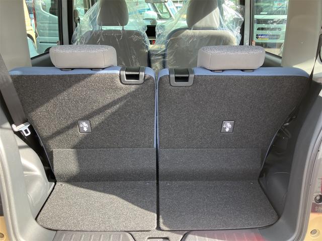 ムーヴキャンバス ストライプスＸ　届け出済み未使用車　両側電動スライドドア　クリアランスソナー　衝突被害軽減システム　オートライト　スマートキー　アイドリングストップ　電動格納ミラー　ベンチシート　ＣＶＴ　盗難防止システム　ＡＢＳ（18枚目）