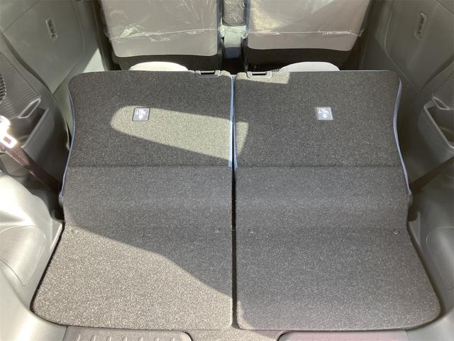 ムーヴキャンバス ストライプスＸ　届け出済み未使用車　両側電動スライドドア　クリアランスソナー　衝突被害軽減システム　オートライト　スマートキー　アイドリングストップ　電動格納ミラー　ベンチシート　ＣＶＴ　盗難防止システム　ＡＢＳ（19枚目）