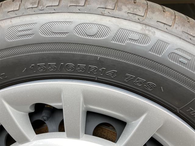 ムーヴキャンバス ストライプスＸ　届け出済み未使用車　両側電動スライドドア　クリアランスソナー　衝突被害軽減システム　オートライト　スマートキー　アイドリングストップ　電動格納ミラー　ベンチシート　ＣＶＴ　盗難防止システム　ＡＢＳ（24枚目）