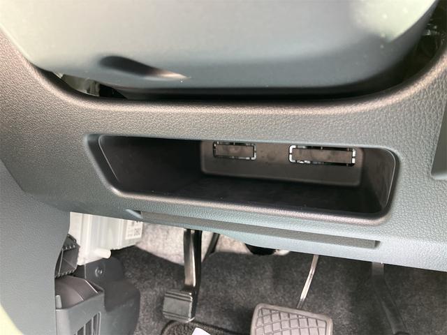 ムーヴキャンバス ストライプスＸ　届け出済み未使用車　両側電動スライドドア　クリアランスソナー　衝突被害軽減システム　オートライト　スマートキー　アイドリングストップ　電動格納ミラー　ベンチシート　ＣＶＴ　盗難防止システム　ＡＢＳ（25枚目）