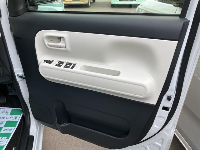 ムーヴキャンバス ストライプスＸ　届け出済み未使用車　両側電動スライドドア　クリアランスソナー　衝突被害軽減システム　オートライト　スマートキー　アイドリングストップ　電動格納ミラー　ベンチシート　ＣＶＴ　盗難防止システム　ＡＢＳ（27枚目）