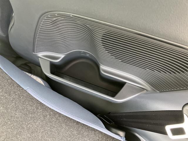 ムーヴキャンバス ストライプスＸ　届け出済み未使用車　両側電動スライドドア　クリアランスソナー　衝突被害軽減システム　オートライト　スマートキー　アイドリングストップ　電動格納ミラー　ベンチシート　ＣＶＴ　盗難防止システム　ＡＢＳ（37枚目）