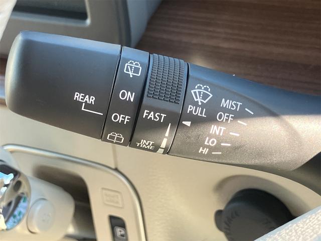 アルトラパンＬＣ Ｘ　届け出済み未使用車　クリアランスソナー　レーンアシスト　衝突被害軽減システム　オートライト　ＬＥＤヘッドランプ　スマートキー　アイドリングストップ　電動格納ミラー　シートヒーター　ベンチシート　ＣＶＴ（9枚目）