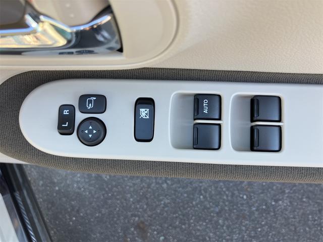 アルトラパンＬＣ Ｘ　届け出済み未使用車　クリアランスソナー　レーンアシスト　衝突被害軽減システム　オートライト　ＬＥＤヘッドランプ　スマートキー　アイドリングストップ　電動格納ミラー　シートヒーター　ベンチシート　ＣＶＴ（13枚目）