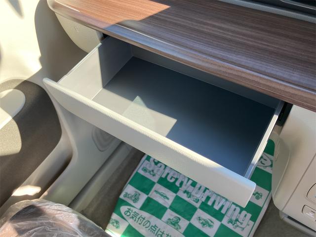 アルトラパンＬＣ Ｘ　届け出済み未使用車　クリアランスソナー　レーンアシスト　衝突被害軽減システム　オートライト　ＬＥＤヘッドランプ　スマートキー　アイドリングストップ　電動格納ミラー　シートヒーター　ベンチシート　ＣＶＴ（32枚目）