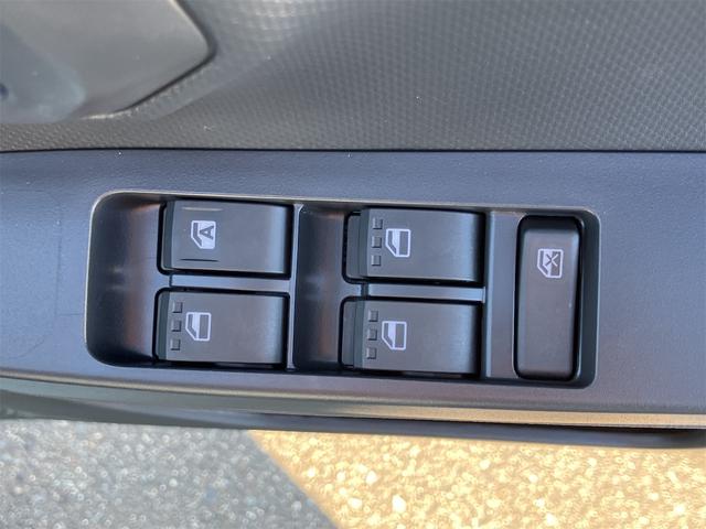 ミライース L SAIII 届け出済み未使用車 クリアランスソナー 衝突被害軽減システム オートマチックハイビーム オートライト キーレスエントリー アイドリングストップ CVT 盗難防止システム ABS ESC 衝突安全ボディ(11枚目)