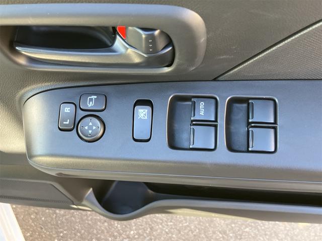 ワゴンＲ ＦＸ　届け出済み未使用車　クリアランスソナー　レーンアシスト　衝突被害軽減システム　オートライト　スマートキー　電動格納ミラー　シートヒーター　ベンチシート　ＣＶＴ　盗難防止システム　ＡＢＳ　ＥＳＣ（13枚目）