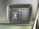 ベースグレード　届け出済み未使用車　バックカメラ　両側スライド・片側電動　クリアランスソナー　オートクルーズコントロール　衝突被害軽減システム　オートライト　ＬＥＤヘッドランプ　スマートキー　アイドリングストップ（9枚目）