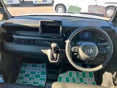 車を運転する際には運転席の存在は欠かせません。なのでしっかりとチェックしたいポイントですね。 3
