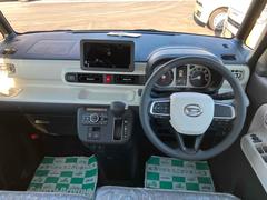 毎回座るフロントシート。運転席は必ず使用する部分ですので、座り心地が重要です！ 5