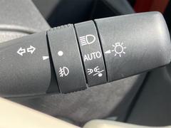 オートライトは、付け忘れや消し忘れを防ぐことができます。高速道路などのトンネルなどにも役立ちます。 4