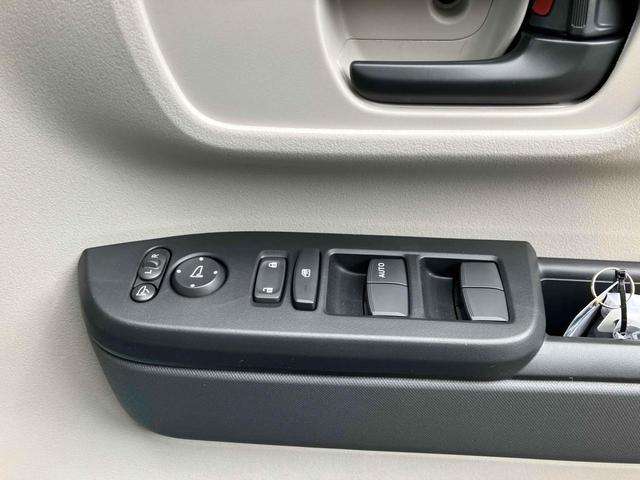 Ｎ－ＢＯＸ ベースグレード　届け出済み未使用車　バックカメラ　両側スライド・片側電動　クリアランスソナー　オートクルーズコントロール　レーンアシスト　衝突被害軽減システム　オートライト　ＬＥＤヘッドランプ　スマートキー（9枚目）