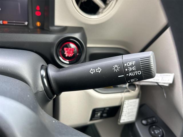 Ｎ－ＢＯＸ ベースグレード　４ＷＤ　届け出済み未使用車　バックカメラ　両側スライド・片側電動　クリアランスソナー　オートクルーズコントロール　レーンアシスト　衝突被害軽減システム　オートライト　ＬＥＤヘッドランプ　スマートキー（7枚目）
