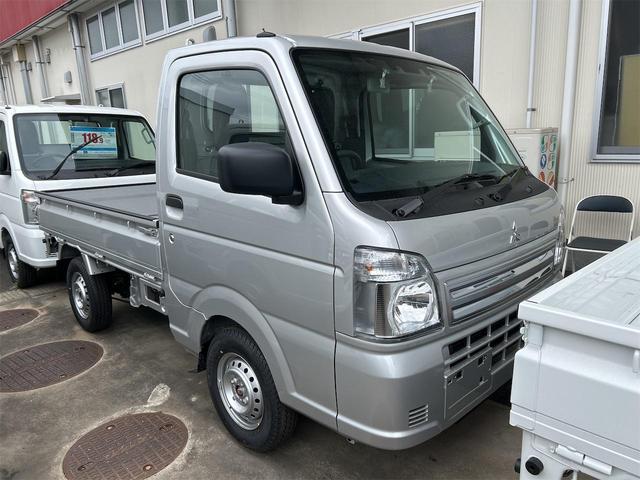 ミニキャブトラック みのり　４ＷＤ　ＭＴ　衝突被害軽減システム　クリアランスソナー　レーンアシスト　アイドリングストップ　オートライト　ＡＢＳ　ＥＳＣ　エアコン　パワーステアリング　パワーウィンドウ　運転席エアバッグ（17枚目）