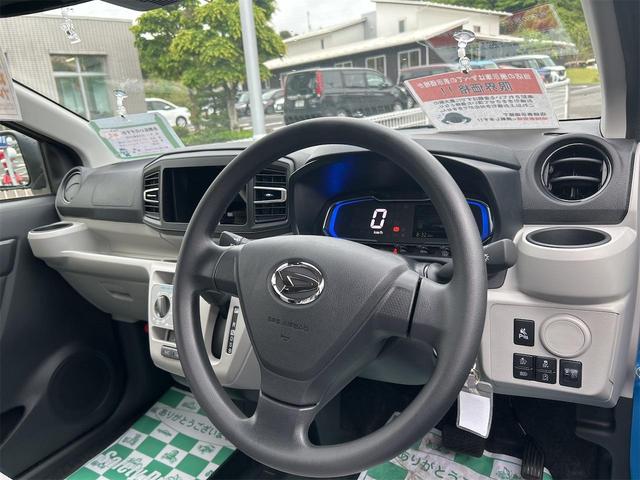 ミライース Ｘ　ＳＡＩＩＩ　届け出済み未使用車　クリアランスソナー　衝突被害軽減システム　オートマチックハイビーム　オートライト　ＬＥＤヘッドランプ　キーレスエントリー　アイドリングストップ　電動格納ミラー　ＣＶＴ（4枚目）