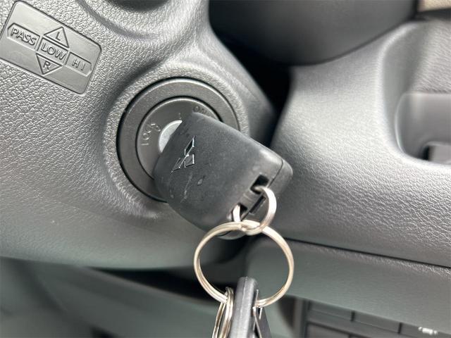 ｅＫワゴン Ｍ　届け出済み未使用車　バックカメラ　クリアランスソナー　レーンアシスト　衝突被害軽減システム　オートライト　キーレスエントリー　アイドリングストップ　電動格納ミラー　シートヒーター　ベンチシート　ＣＶＴ（11枚目）