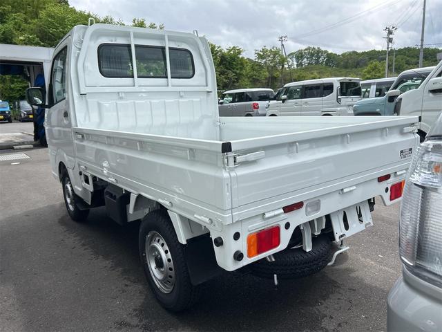 キャリイトラック ＫＣ　４ＷＤ　届け出済み未使用車　ＭＴ　クリアランスソナー　アイドリングストップ　オートライト　ＡＢＳ　ＥＳＣ　エアコン　パワーステアリング　パワーウィンドウ（9枚目）