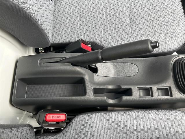 キャリイトラック ＫＣ　４ＷＤ　届け出済み未使用車　ＭＴ　クリアランスソナー　アイドリングストップ　オートライト　ＡＢＳ　ＥＳＣ　エアコン　パワーステアリング　パワーウィンドウ（33枚目）